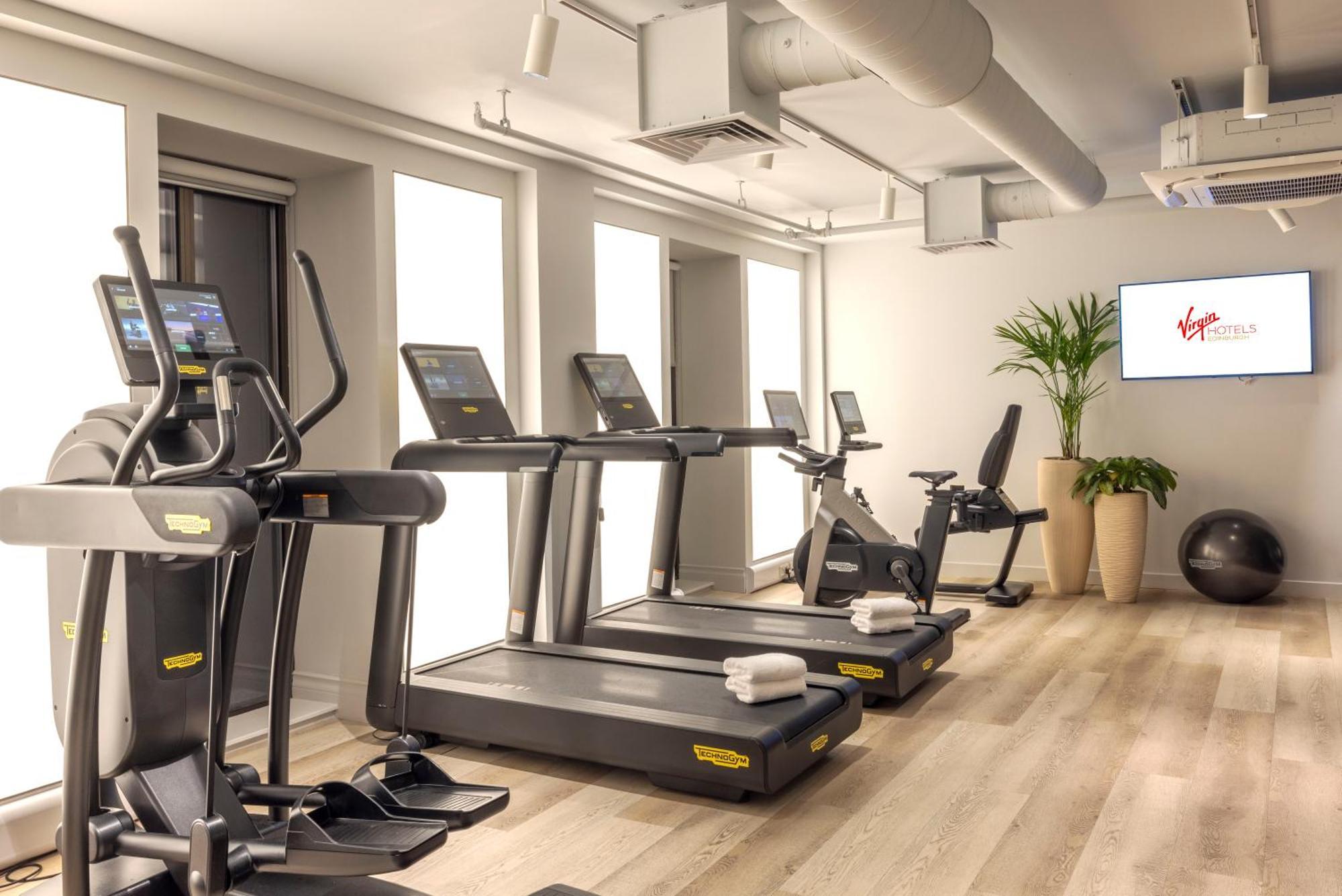 Virgin Hotels EDI Eksteriør billede Virgin Active gym in London